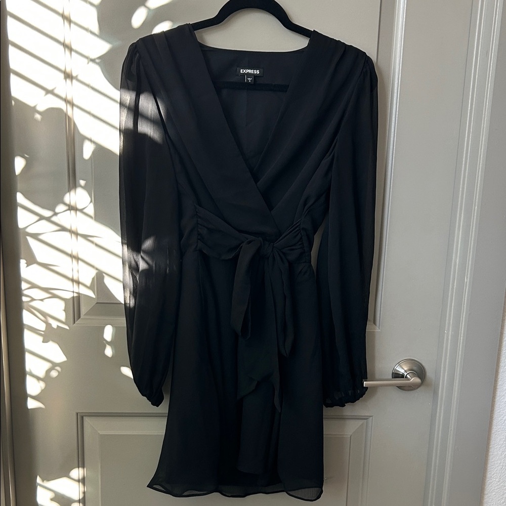 Express Elegant Black Long Sleeve Dress